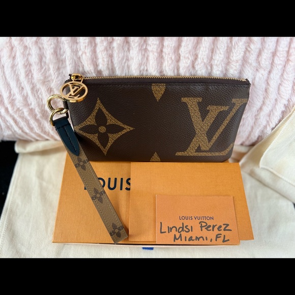 Pouch and wristlet from the pochette trio, includes copy of receipt! Like new! - Picture 2 of 9